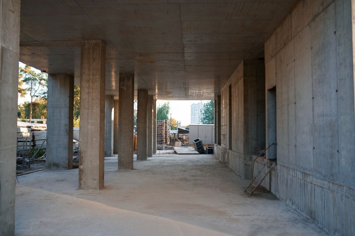 construction-site-with-view-on-concrete-floor-2026-01-06-08-53-14-utc.jpg
